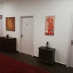 Vintage Downtown Hostel Brasov