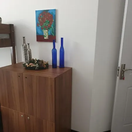 Vintage Downtown Hostel