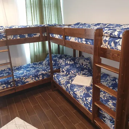 Vintage Downtown Hostel Brašov