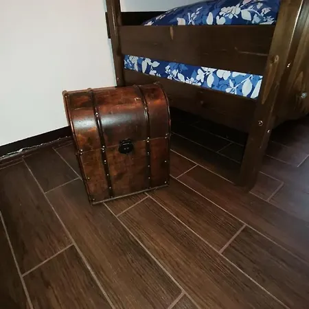 Vintage Downtown Hostel