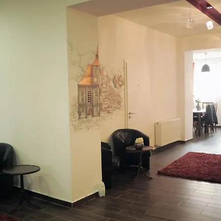 Vintage Downtown Hostel