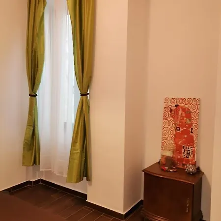 Vintage Downtown Hostel Brašov